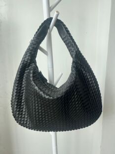 �����¿���Ʒ����W���ֹ��������μ���Ӻ����Ƥ������Ů��