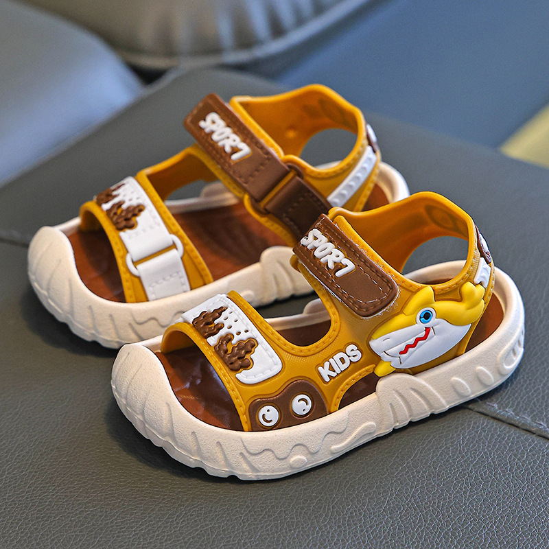 Sandalias para bebés varones de verano nuevos dedos de moda transpirables zapatos de playa para bebés con suela suave zapatos antideslizantes para niños pequeños