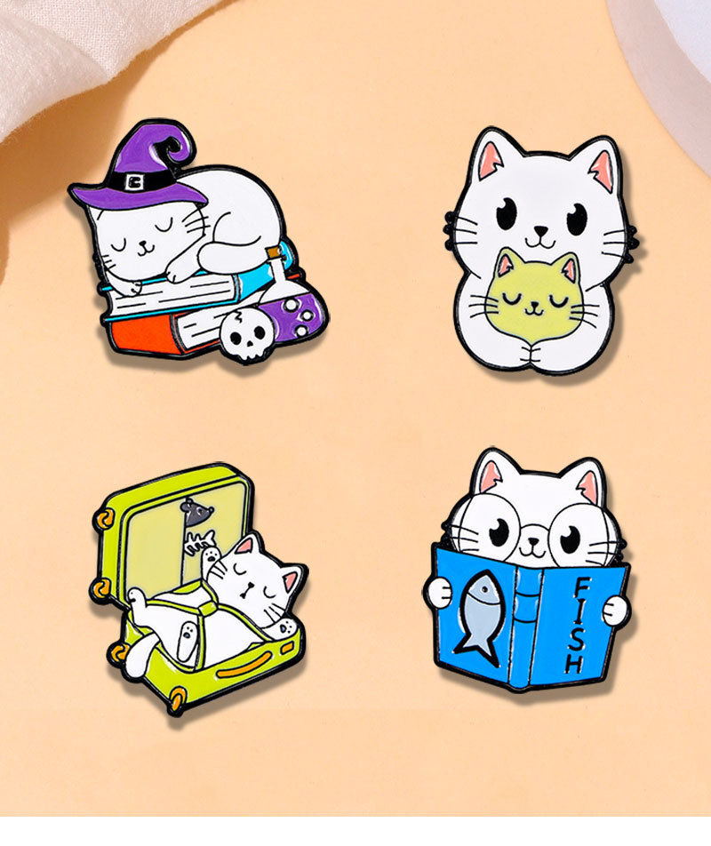 7g Weight Casual Elegant Lady Pin Cat Zinc Alloy Enamel Unisex Brooches
