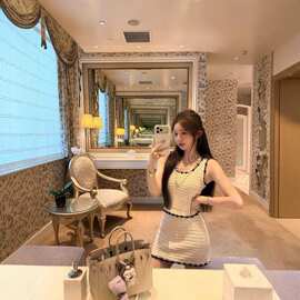 陈佳楠NNS嫩钱少女香手工钩织撞色边 小香背心/半裙针织套装