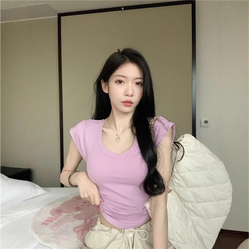 夏のユニークなタイのデザインvネックの肩の半袖tシャツの女性のアーチ型の裾のスリムなスリムな短い上着の卸売り|undefined