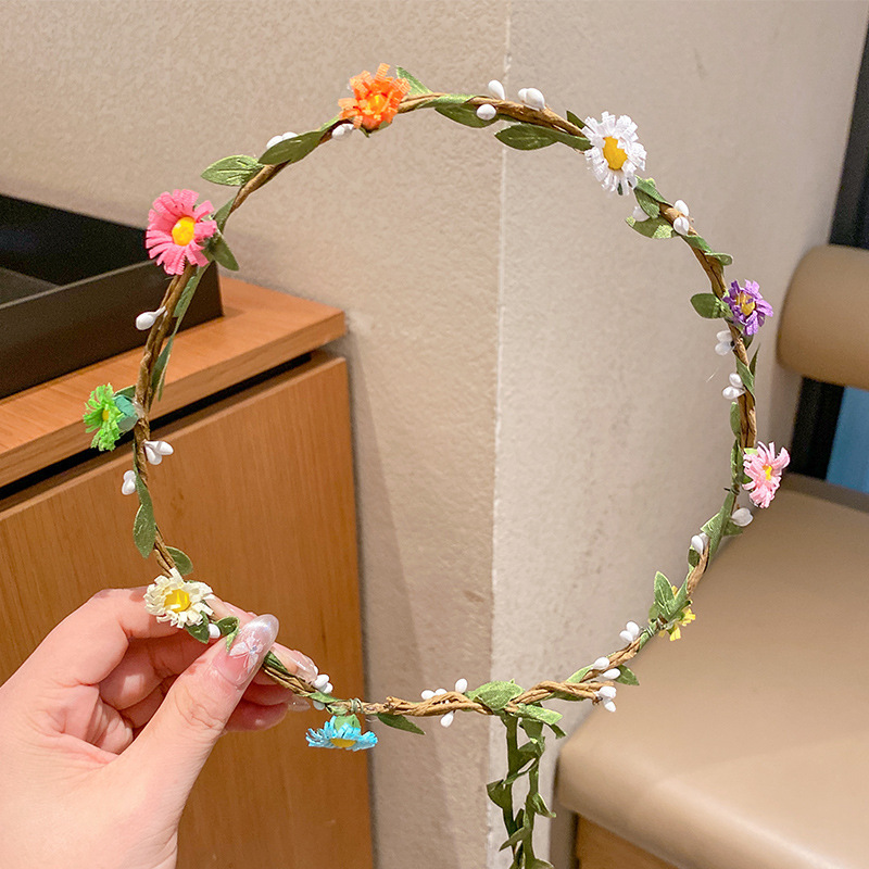子供の頭飾りの花の子供の美しい花嫁の花輪の手の花の女の子のドレスは花の子供のアクセサリーの王女の頭の花を飾ります。|undefined