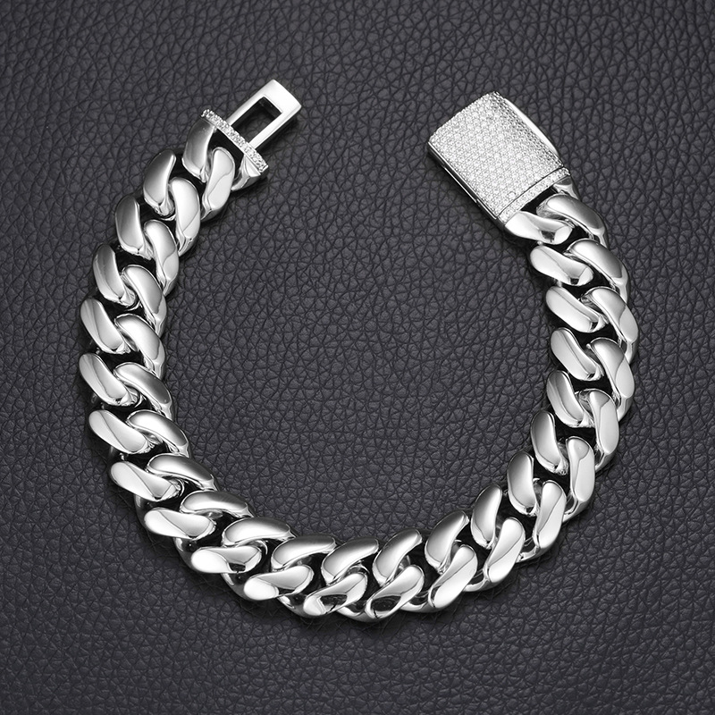 Cuban Chain Bracelet With Zircon Inlay And Gold Plated Finish_voghion.com