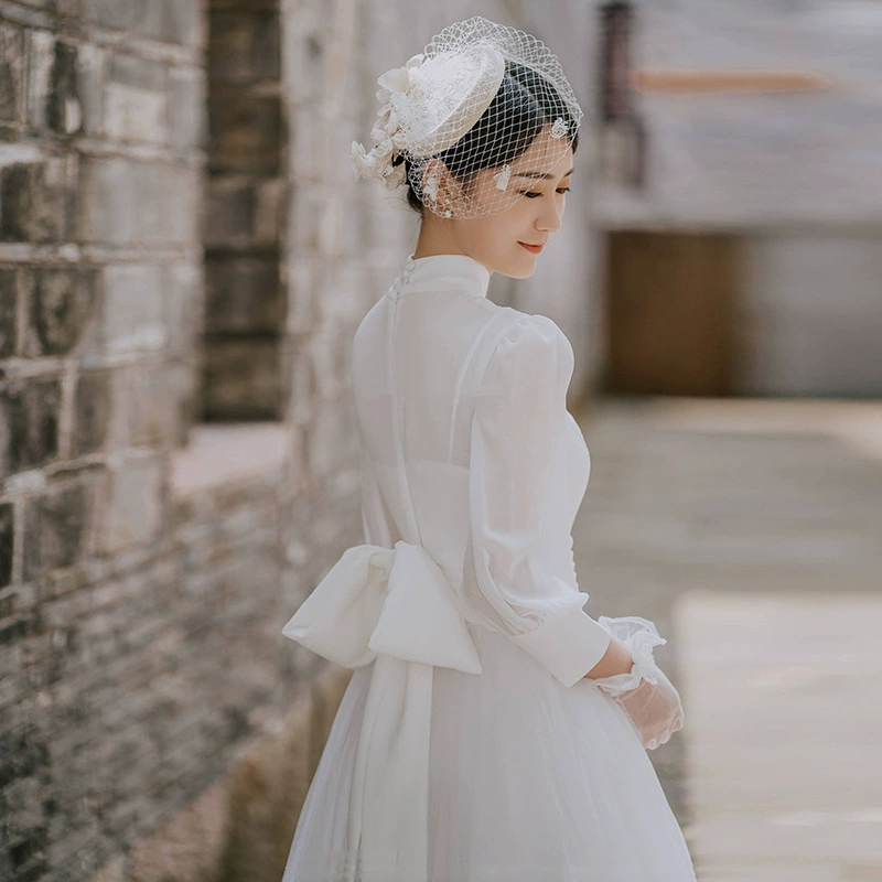 Французское легкое свадебное платье Новое свадебное платье невесты Фотографированная дверная пряжа Лицензия Ретро Стиль Мори Белое платье Элегантное платье