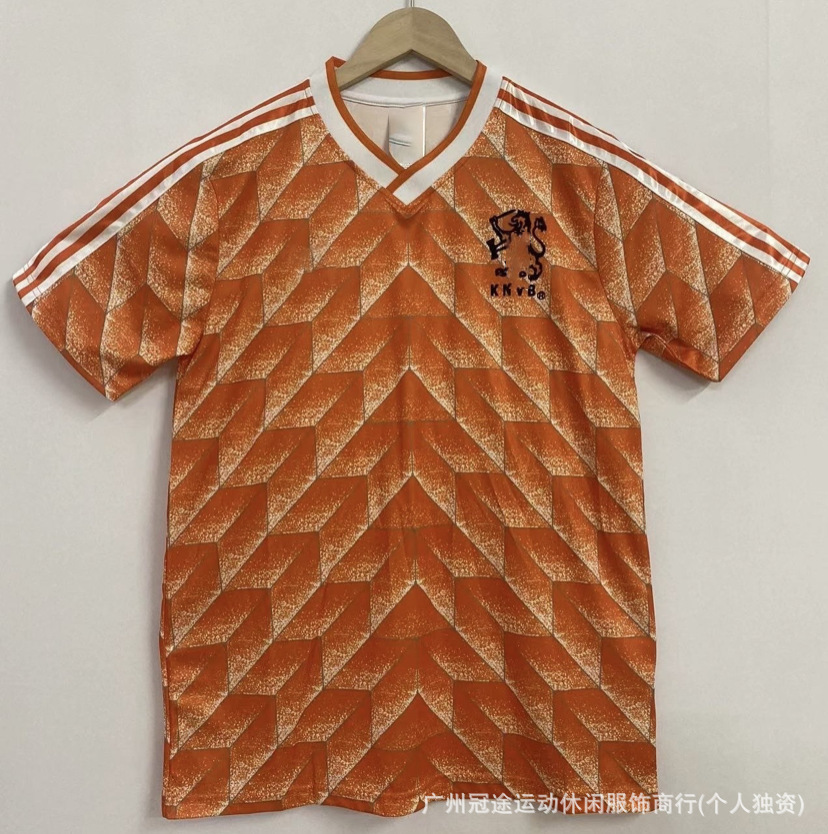 Camiseta de fútbol retro transfronteriza Old Collector Club Real Madrid Manchester United AC camiseta de fútbol de manga corta y larga se puede imprimir.