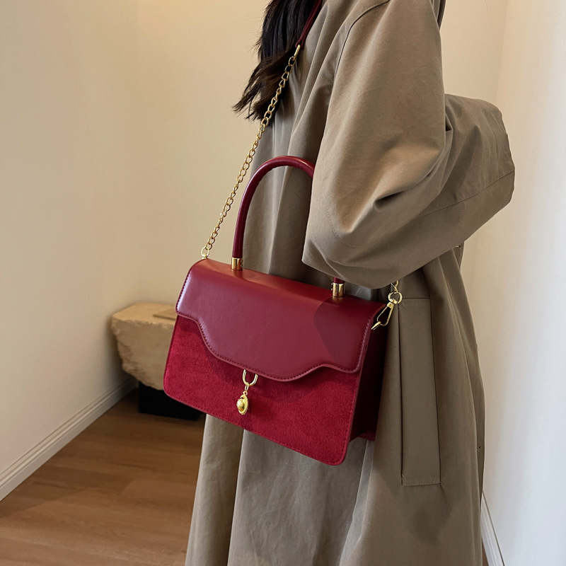 Borsa da sposa retrò in velluto rosso per donna 2024 nuova borsa da sposa piccola quadrata portatile a tracolla borsa da sposa portatile di alta qualità_voghion.com