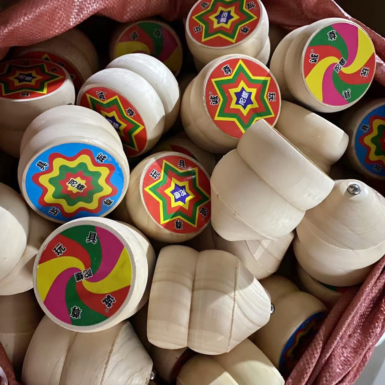 Juguetes de madera giroscópicos de madera grande con varillas de 8 cm nostálgicos juguetes tradicionales para niños acondicionamiento físico al por mayor Mutuo
