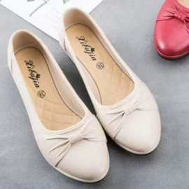 喜步佳新款女士防滑工作鞋低邦防水PVC鞋尖头时尚浅口秋鞋批发价