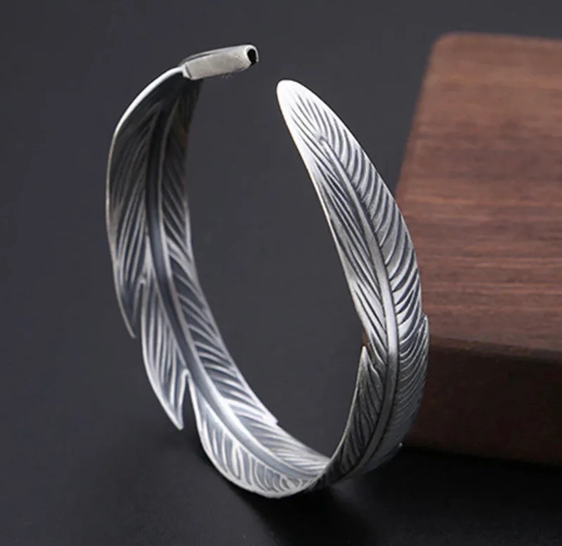 2PCS  New Men's Personalized Creative Design Feather Bracelet with Adjustable Opening Size_voghion.com