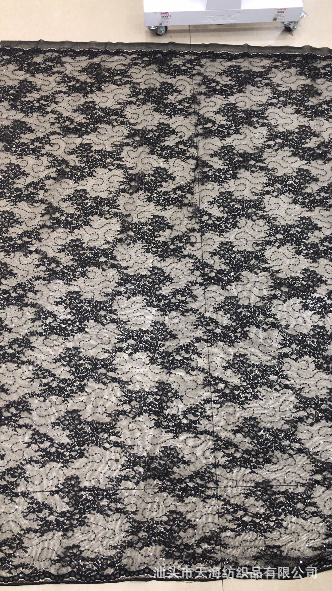 2020时装平纹格子现代旗袍条纹竹节精细提花玫瑰花灰色弹力带