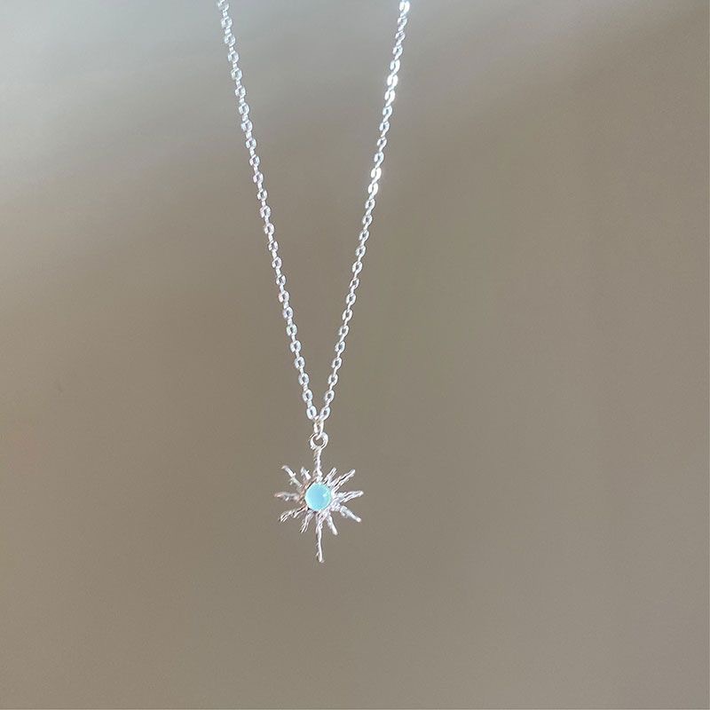 Light Luxury Niche Design Double-Layer Starburst Layered Necklace Accessory For Women Versatile High-End Personality_voghion.com