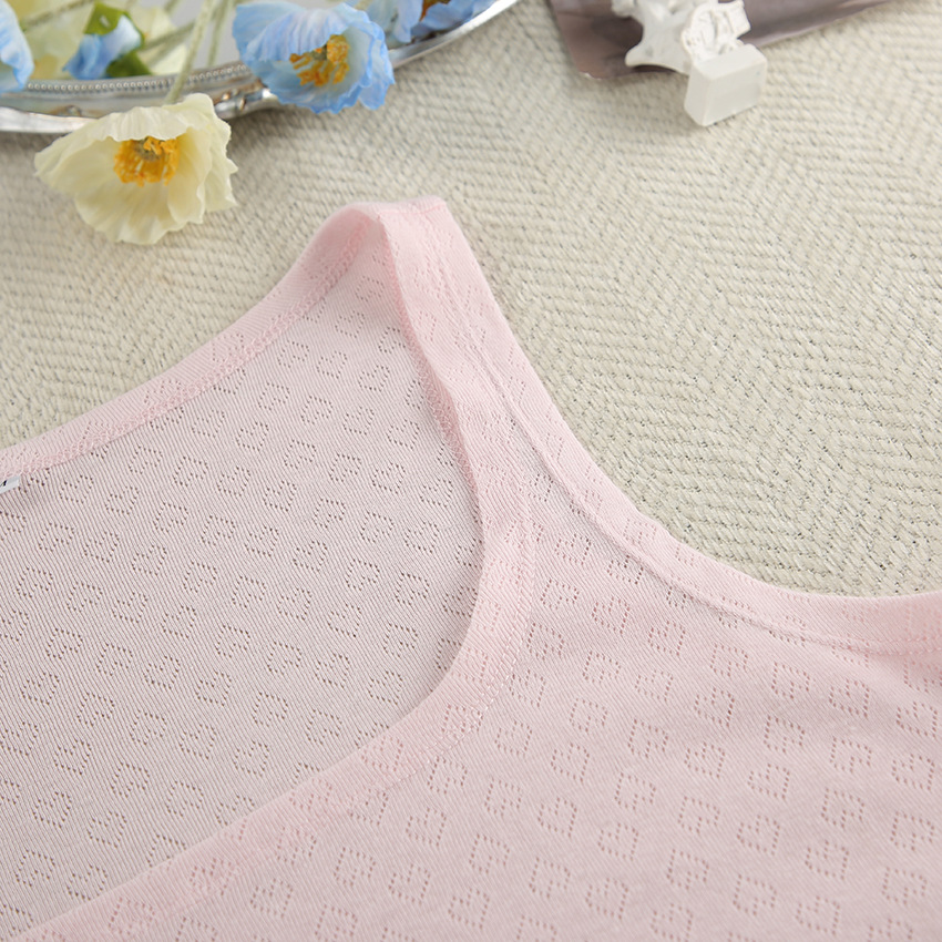 Composition: Cotton 35% Polyester 65%
