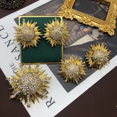 European and American Heavy Industry Genuine Gold Pin Earrings, Western Medieval Luxury Diamond-Studded Star and Moon Design Pin Earring Set