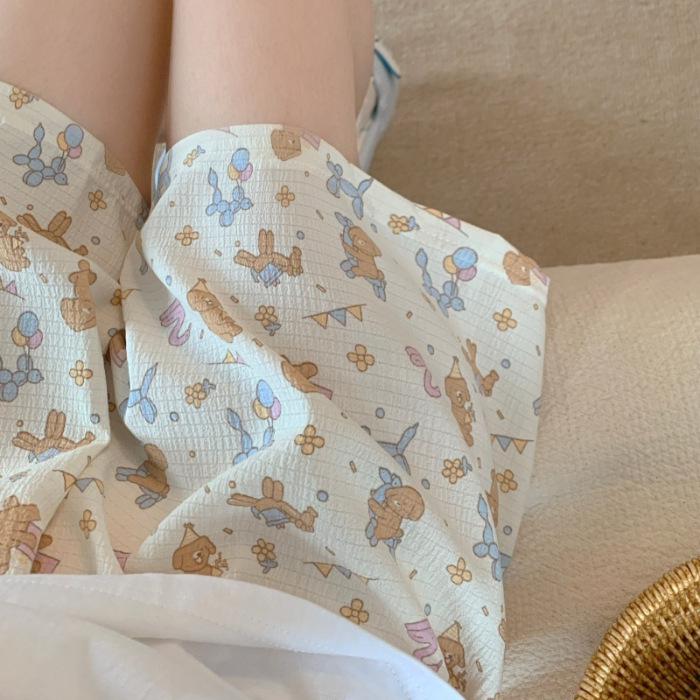 Nuevos pantalones caseros de verano lindos y dulces pantalones cortos casuales delgados de algodón casero de mujeres de tela de dibujos animados comercio exterior al por mayor