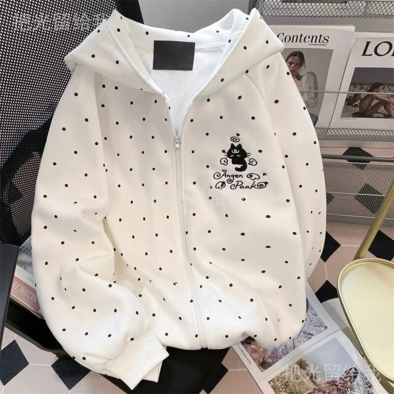 Sweet and cute polka dot print cat hoodie, a lightweight, loose-fitting cardigan with a zipper, suitable for spring and autumn Sweet and cute polka dot print cat hoodie, a lightweight, loose-fitting cardigan with a zipper, suitable for spring and autumn
