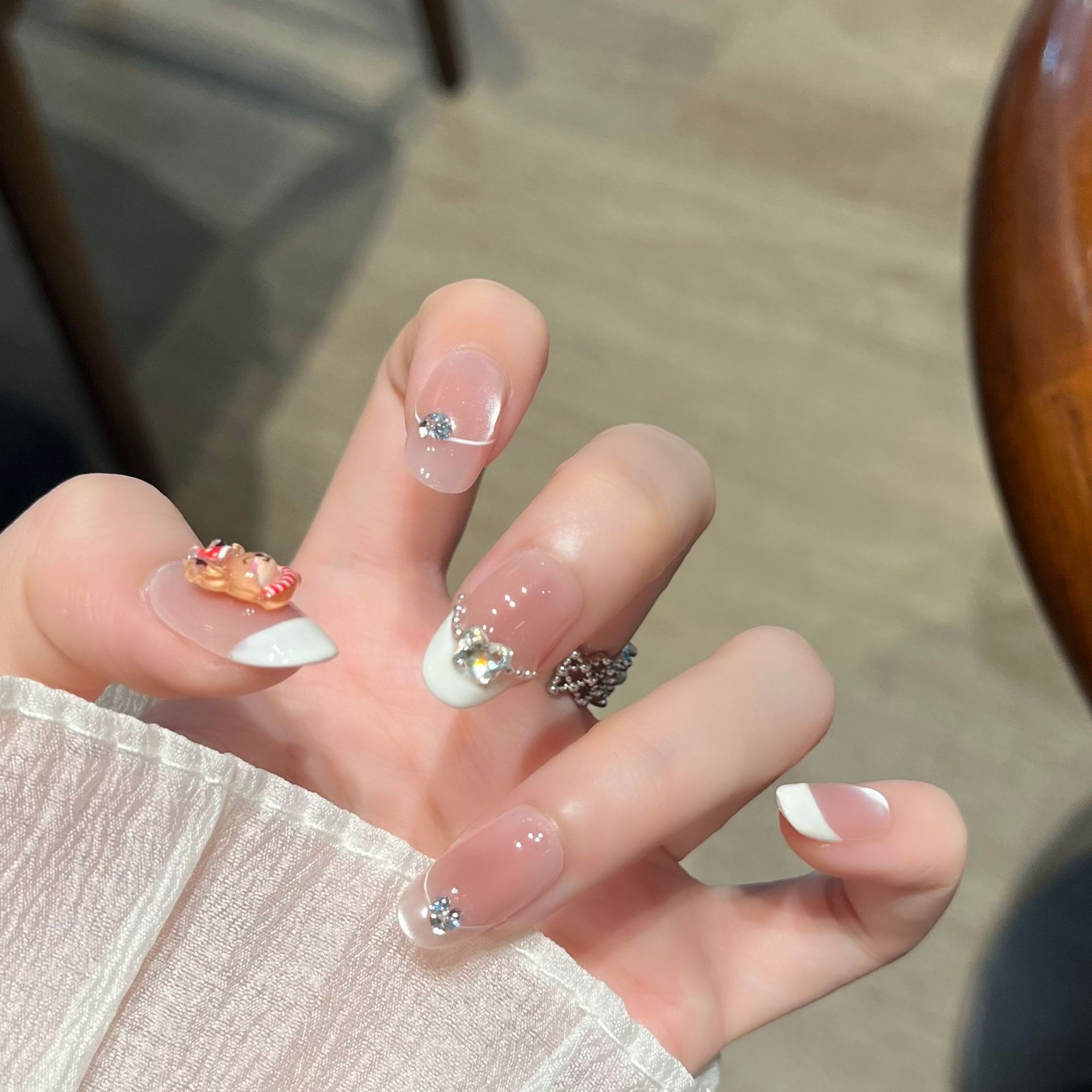 Uñas postizas de ojo de gato transfronterizas, piezas de uñas hechas a mano, uñas postizas, arte de uñas portátil, estilo largo de alta gama.
