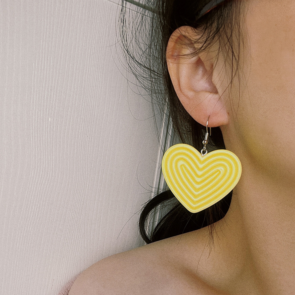 1 Paar Lässig Einfacher Stil Herzform Kunststoff Ohrringe display picture 2