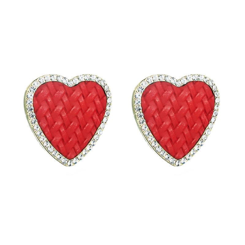 Européen Et Américain De Mode Et Tendance Nouveau Produit Creative Simple Amour En Forme De Coeur Alliage Strass Boucles D'oreilles Femelle Tous Les-correspondant Coréen Gracieux Boucles D'oreilles display picture 6