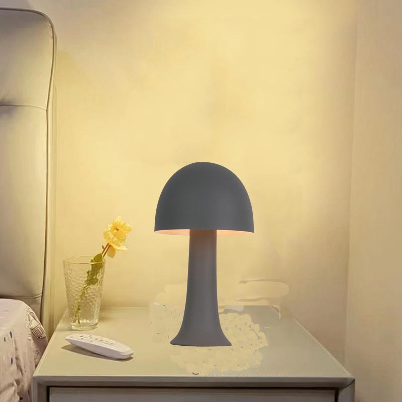 Comercio exterior nórdico metal retro hongos hogar cabezal de cama decoración de escritorio luces nocturnas creativas interiores