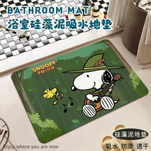 Cizgi filmi Snoopy naxışlı, suyu hopduran, sürüşməyən hamam xalçası.