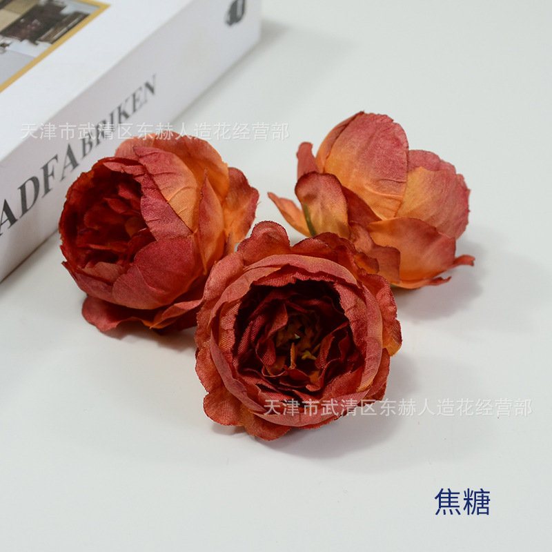 精巧な牡丹の花5cmの小さい牡丹の結婚式のテーブルの花は絹布の牡丹の花を飾ります。|undefined