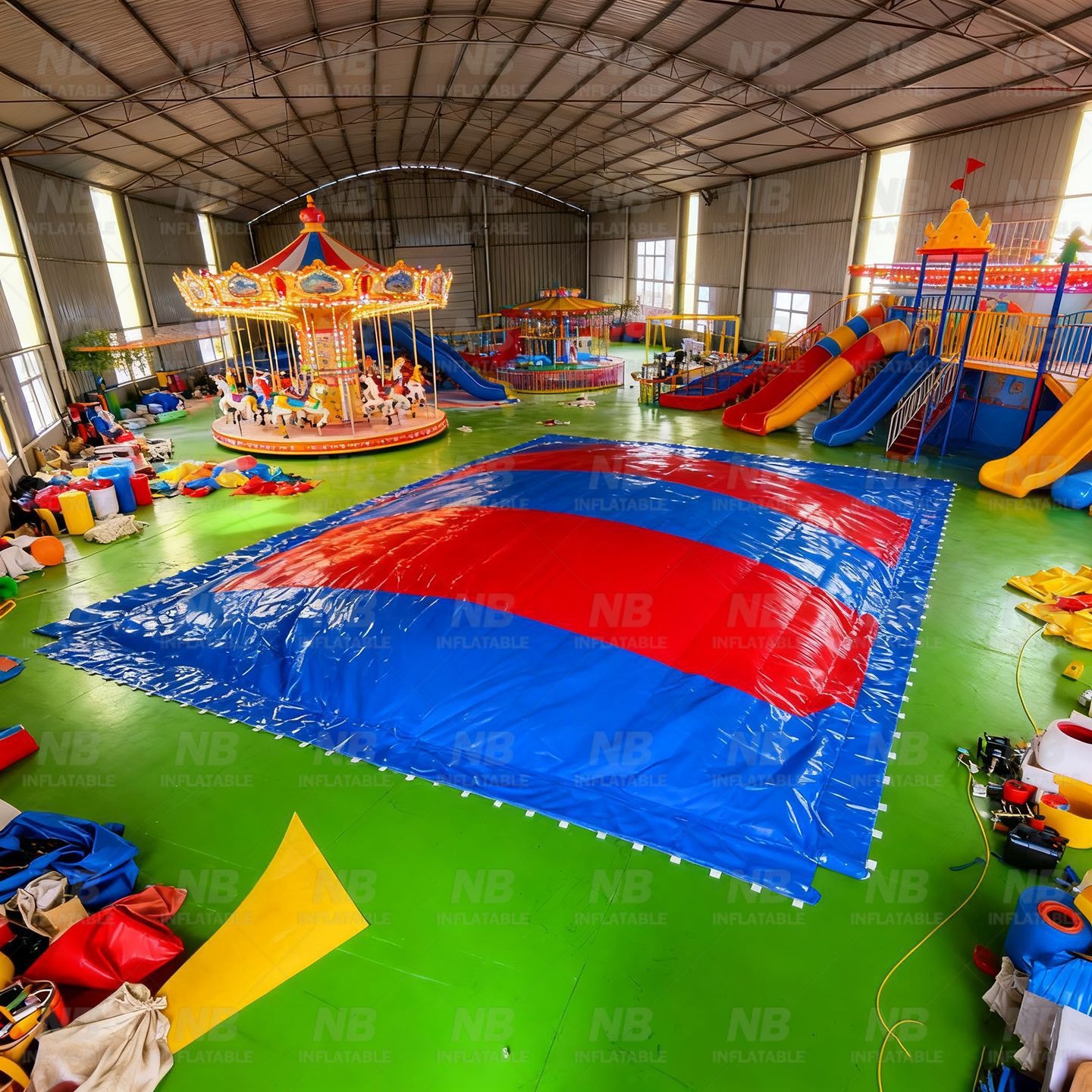 Gran equipo de parque infantil al aire libre sin motor para niños saltando nubes saltando nubes red famosa punto escénico parque para padres e hijos trampolín