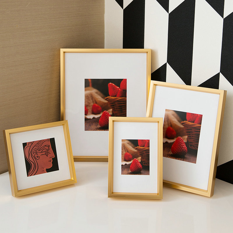 Metal Photo Frame Table Pendant Aluminum Alloy Picture Frame Wholesale Custom Brushed Gold and Silver High-End Wall Advertising Poster Frame Metal Photo Frame Table Pendant Aluminum Alloy Picture Frame Wholesale Custom Brushed Gold and Silver High-End Wall Advertising Poster Frame