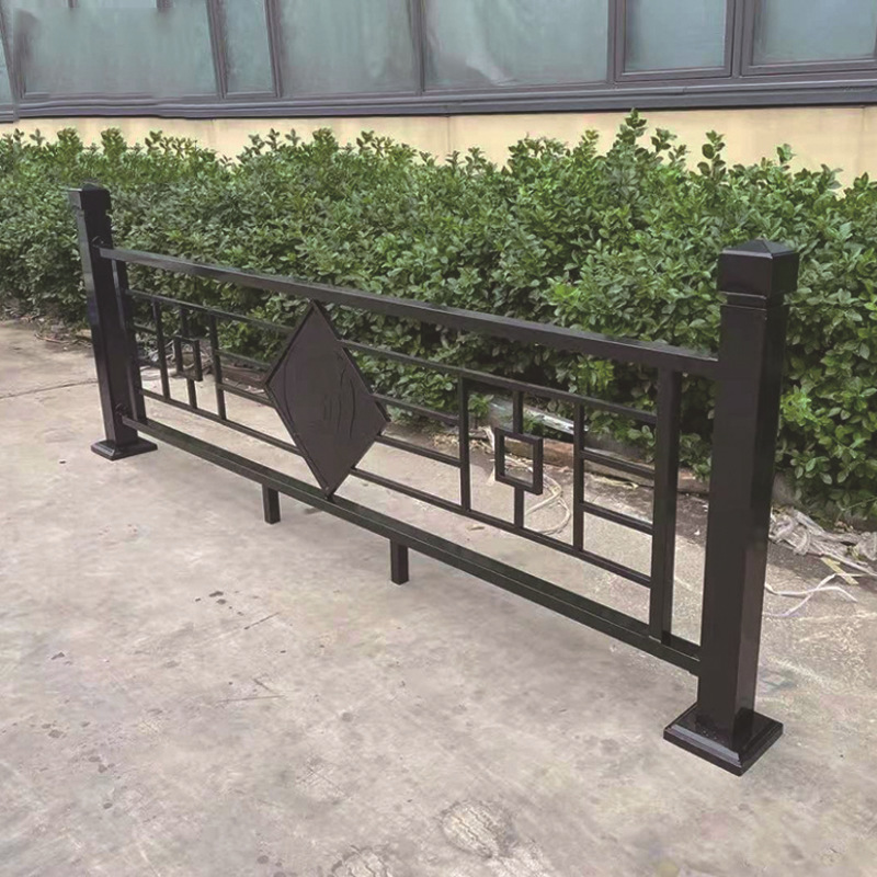 佛山厂家现货市政护栏中央隔离带人行道城市交通道路公路防护栏