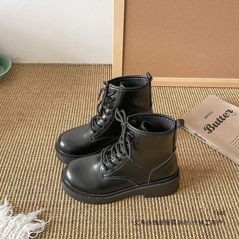 Sweet and chunky-soled short British-style Martin boots for petite women, 2026 autumn/winter new trendy and cool Instagram-style ankle boots Sweet and chunky-soled short British-style Martin boots for petite women, 2026 autumn/winter new trendy and cool Instagram-style ankle boots