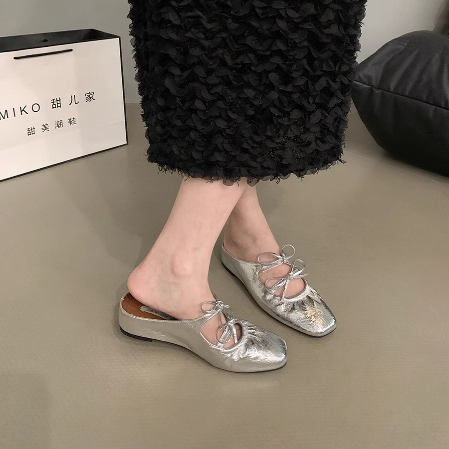 Inner realce bowknot plateado puntera medio arrastre zapatos de mujer moda exterior 2025 nuevas sandalias Mary Jane de verano