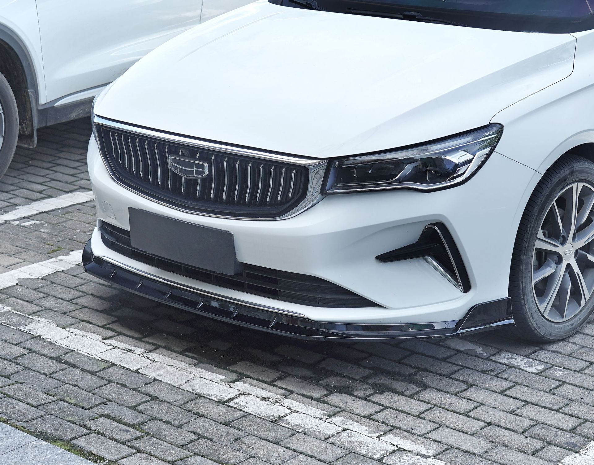 Suitable for 22-27 Geely Emgrand S70 front spoiler, front lip, rear wing, side skirts, rear lip, top wing, body kit