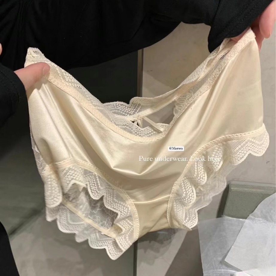 Metwo Tencel Gold Expensive Underwear Lace Cut Out Sexy Underwear Girl Briefs Ultra-thin Seamless Breathable Shorts