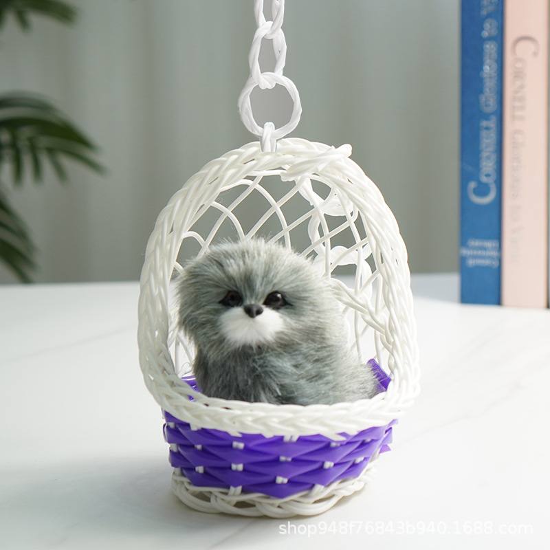 보라색 교수형 바구니 + 회색 개가 짖을 수 있습니다