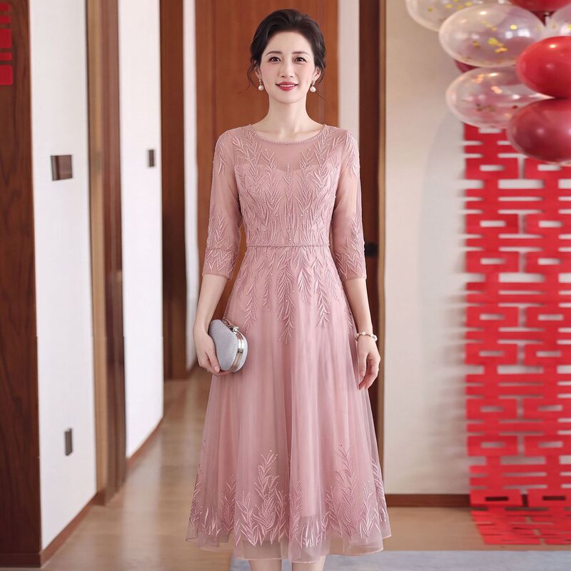 Zhili Xi Mother-in-law Wedding Banquet Fashion Dress Three-Quarter Sleeve Embroidered Dress 2026 Early Autumn New Style Zhili Xi Mother-in-law Wedding Banquet Fashion Dress Three-Quarter Sleeve Embroidered Dress 2026 Early Autumn New Style