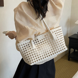 �nϵins�L�U�վ����˻@�Ӷȼ����e������ɳ��������μ�Ҹ�°�Ů