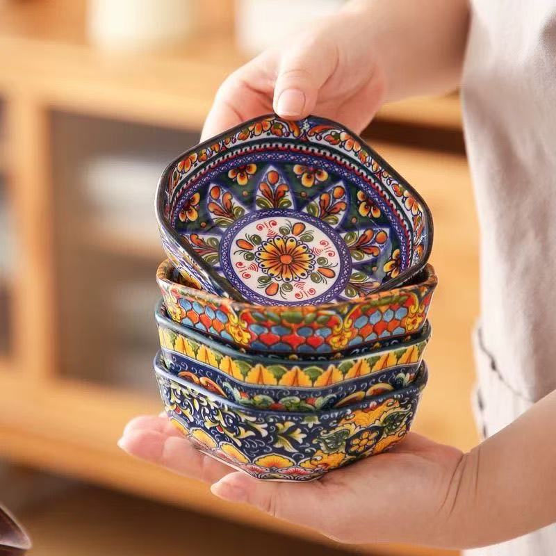 Retro hogar al por mayor cubiertos de cerámica platos de arroz bohemia condimento platos de condimento platos de arroz de color cuadrangular