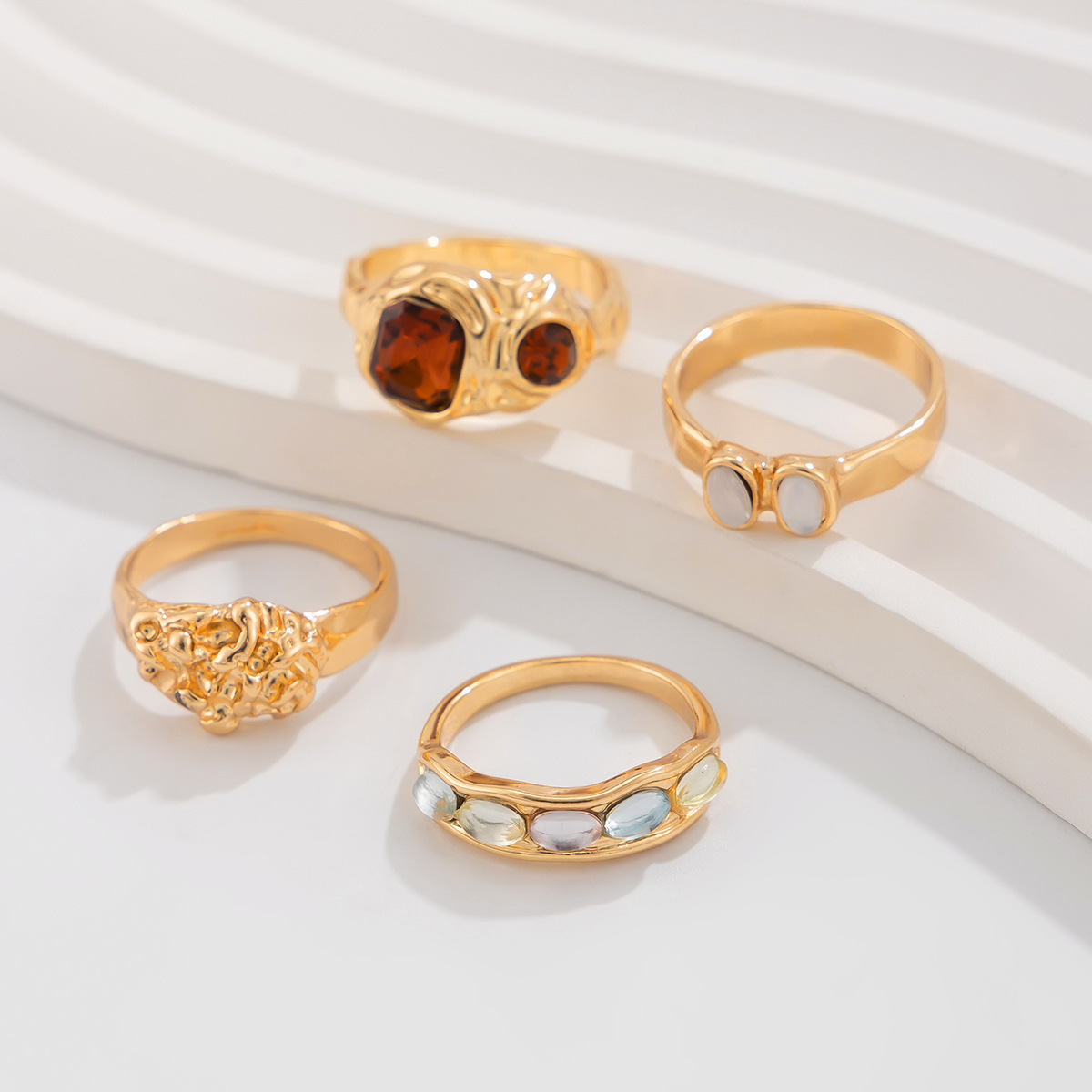 19g Weight Rhinestones Inlay Material Rings Classification One Size Ring Size 1 Set Quantity Holiday Occasion Alloy Material Geometric Pattern Women's Gender Plating Design Retro Style 1 Set Geometric Rings Alloy Rhinestones Women's Retro Rings 11