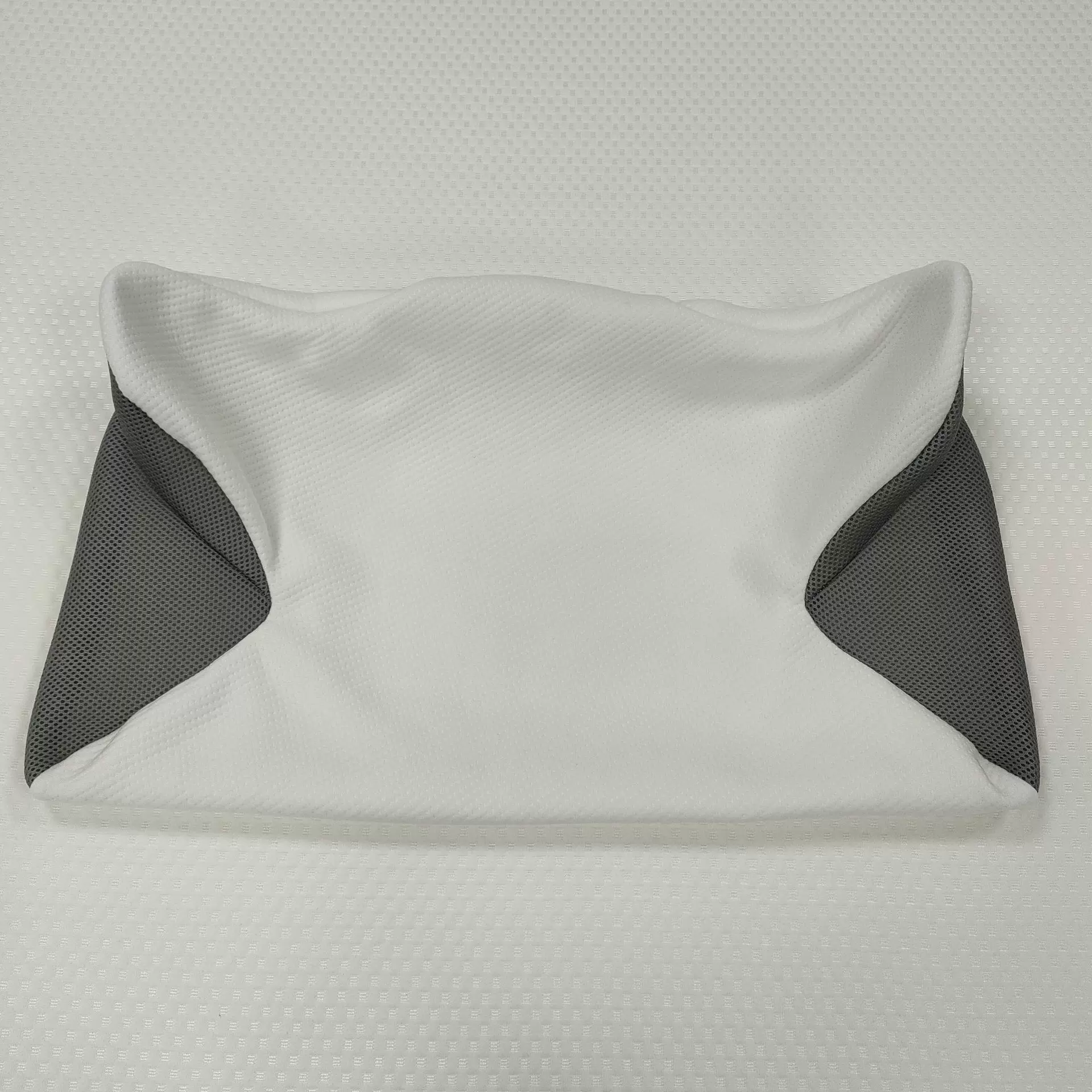 亚马逊蝴蝶型睡眠记忆枕慢回弹酒店蝴蝶枕牛角枕布套定制热销枕头