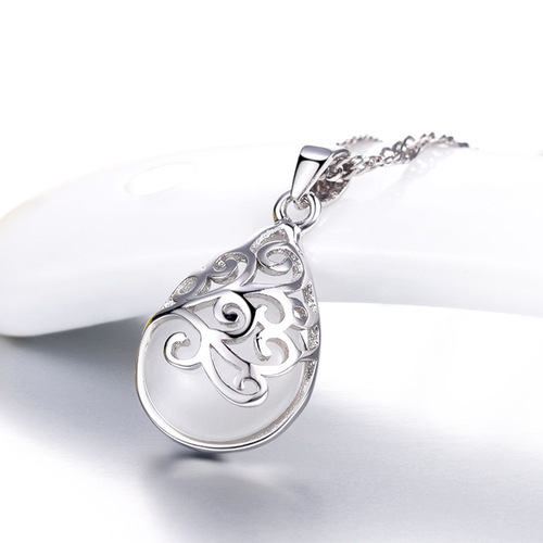 Weihua Silver Plated Pendant Women's Moonlight Cat's Eye Fashion Love Wishing Women's Pendant Accessories Wholesale