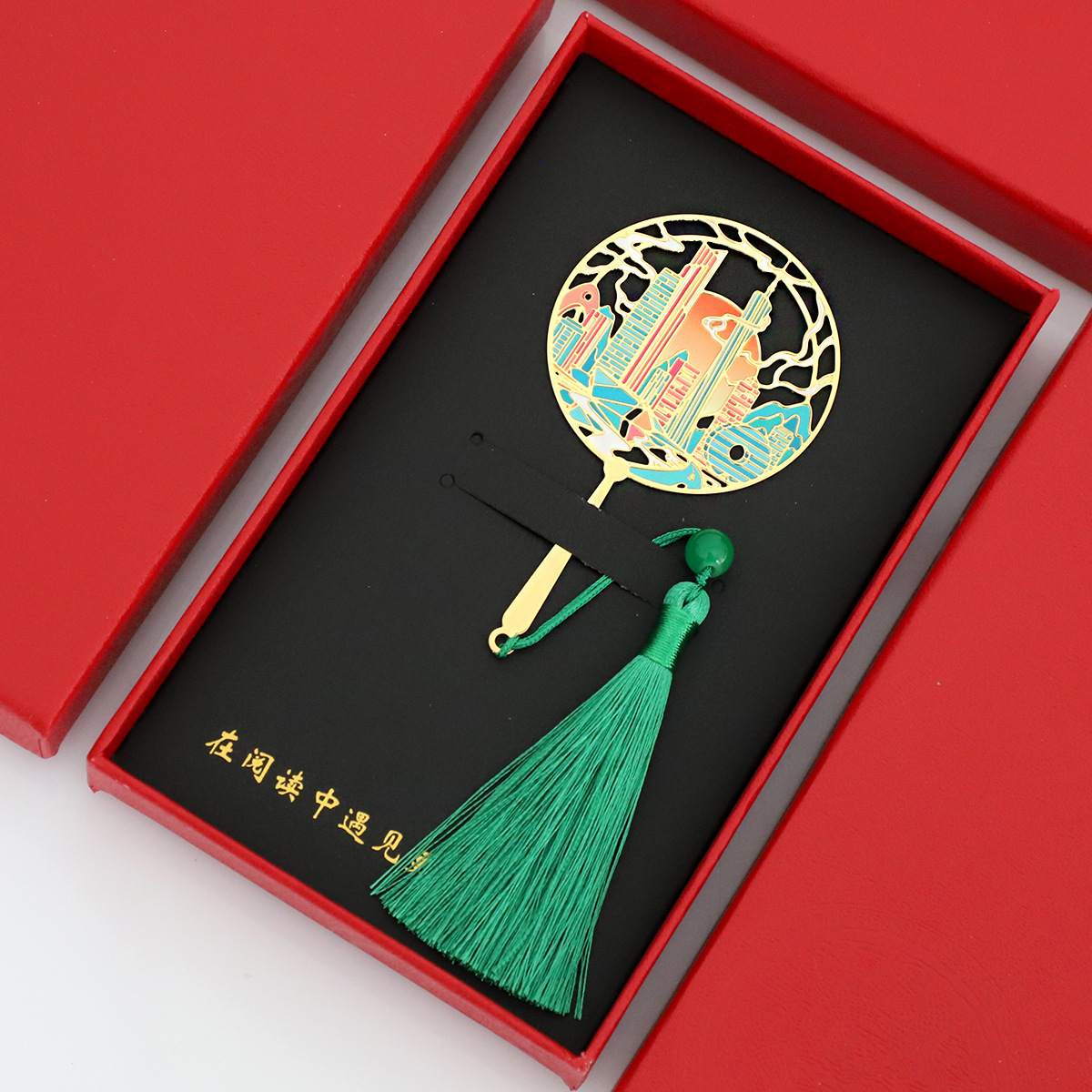 Guangzhou Tower tassel (red box)