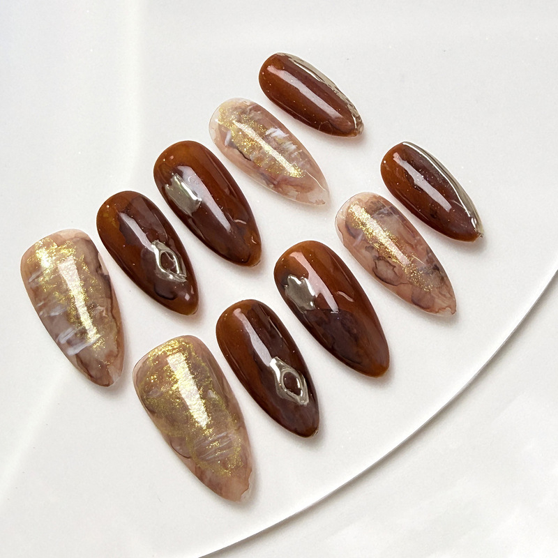 Foreign Trade Cross-Border Pure Handmade Wearable Nail Tips, High-End Maillard Warm Color Amber Cat Eye Gold-Plated Almond Nail Stickers Foreign Trade Cross-Border Pure Handmade Wearable Nail Tips, High-End Maillard Warm Color Amber Cat Eye Gold-Plated Almond Nail Stickers