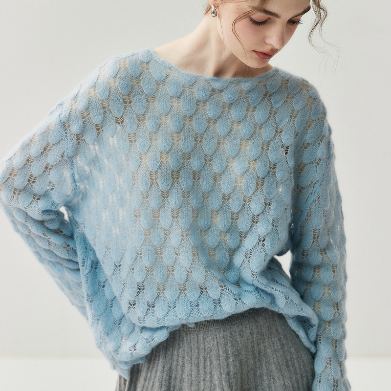 Super Stylish Cut Out Silk Cashmere Knitwear 2025 Autumn and Winter New One-Line Collar Women's Loose Lazy Knitwear Knitwear Blouse