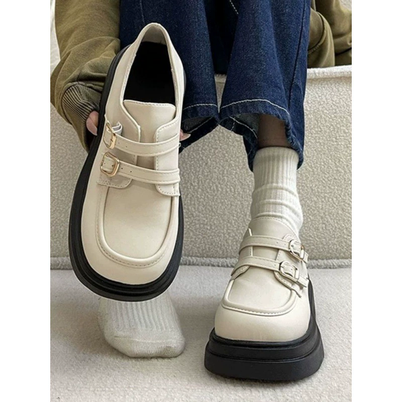 Стильная мягкая девушка маленькая кожаная обувь для детей в британском стиле весна и осень 2024 новая обувь Lefu мягкая подошва с юбкой одиночная обувь