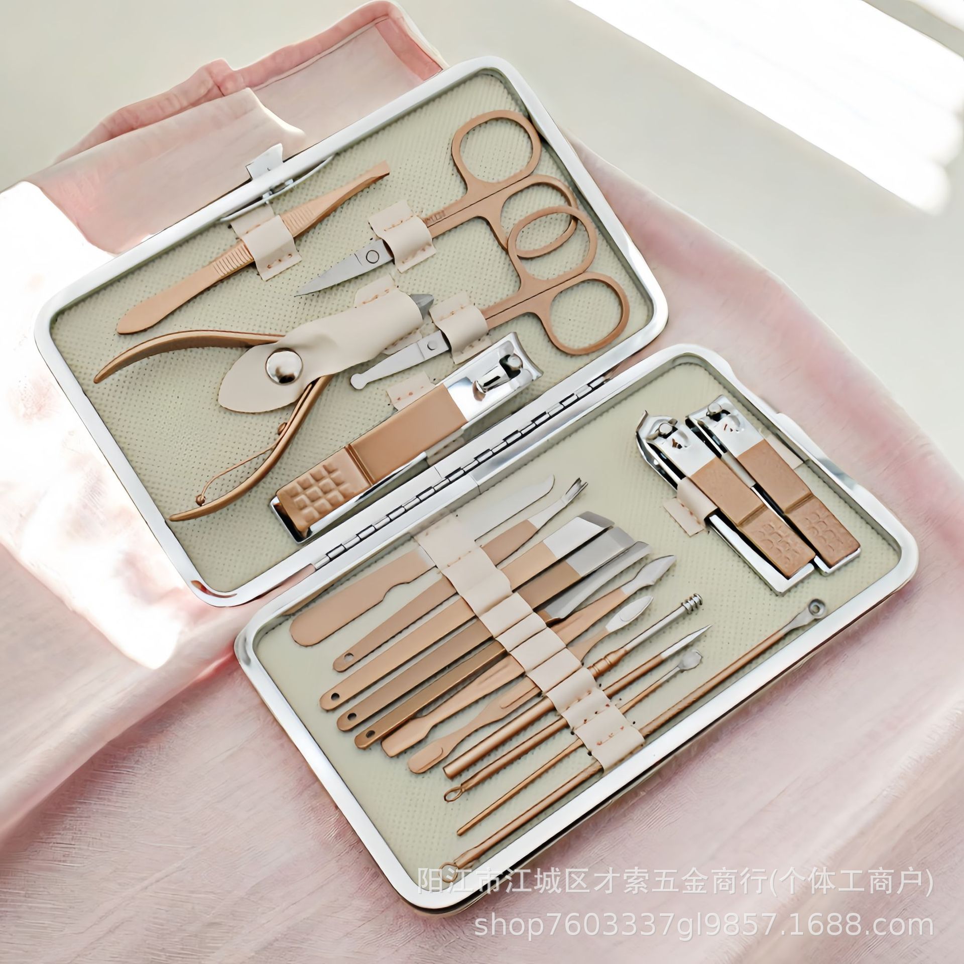 Manicure Set Rose Gold 18-Piece Set Beauty Manicure Pedicure Knife Nail Clippers Full Set of Care Tools Wholesale