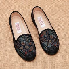 Old Beijing Cotton Shoes for Women - Spring and Autumn Style, Wholesale, Foreign Trade, Retro Embroidered, Wide-Foot, Loose-Fitting, Grandmother Shoes - Drop Ship One Pair