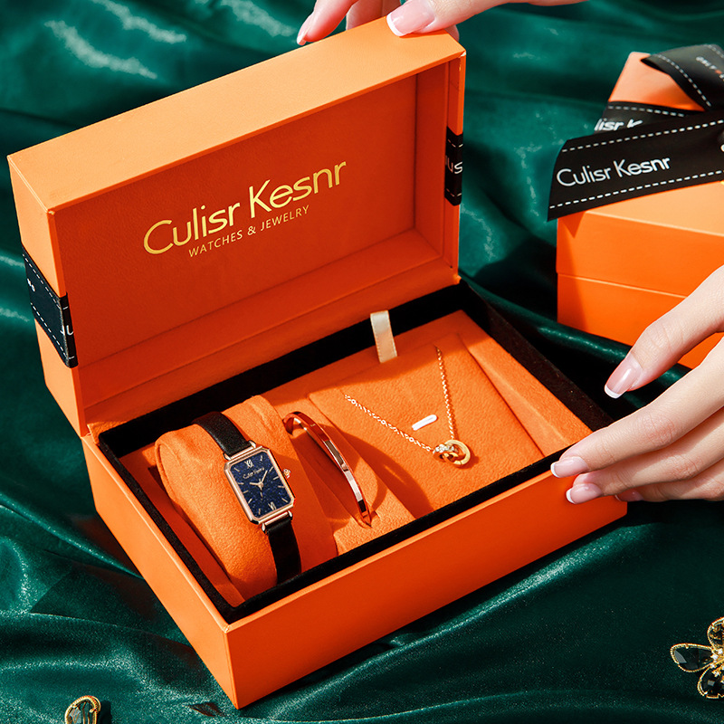 520情人节礼物送女友星空复古方形手表女高颜值轻奢时尚石英腕表