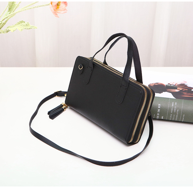 Women's Small Pu Leather Solid Color Elegant Square Zipper Shoulder Bag Handbag Crossbody Bag display picture 3