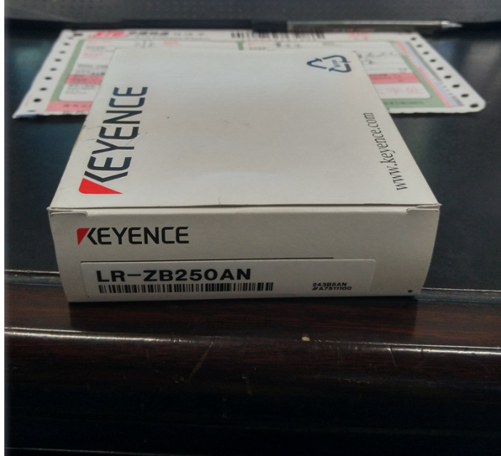 春田谷全新日本keyence基恩士 LR-ZB250AN 光电开关 出售