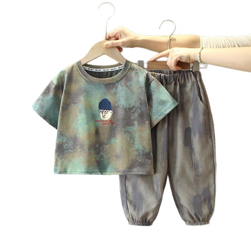 7275 traje de verano para niños 2025 nueva camiseta de manga corta para niños de dos piezas ropa de moda de verano para bebés de moda