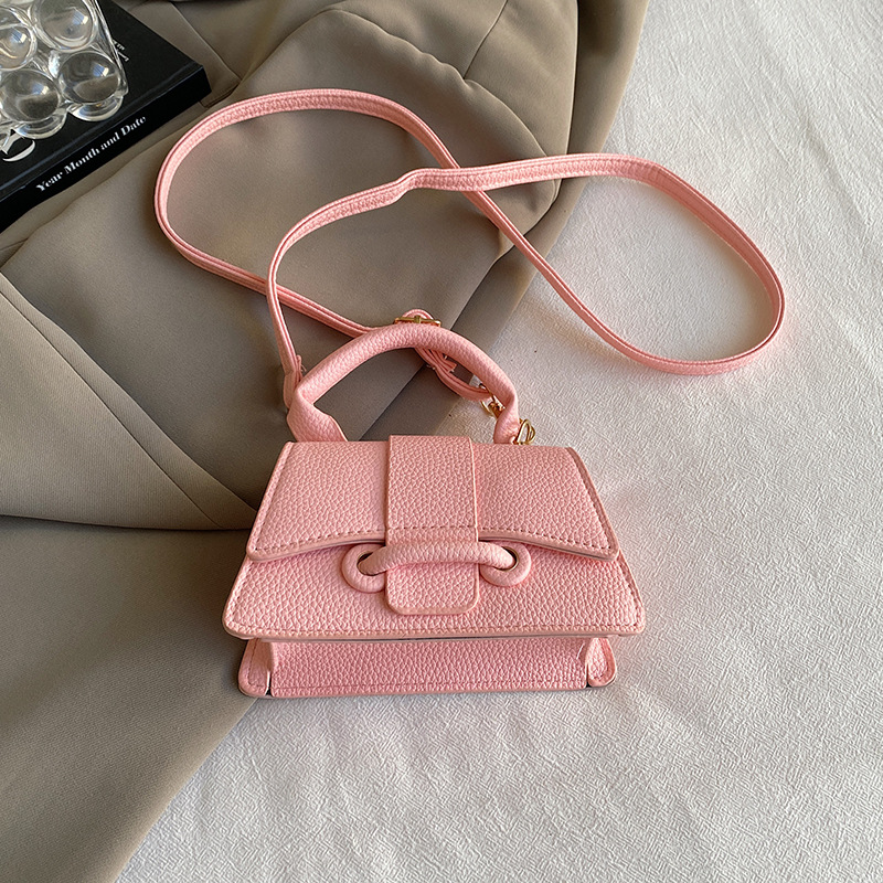 Este año, la moda coreana mini bolso otoño-invierno 2024 nuevo estilo extranjero bolso de hombro pequeño bolso cuadrado para mujeres